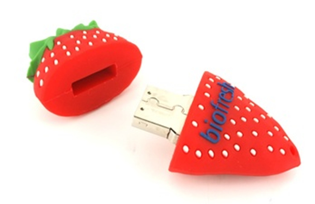 8GB Strawberry Flash Drive