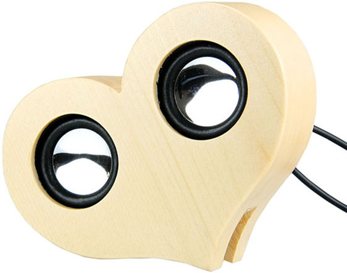 Wooden Heart-Shaped USB Speaker
