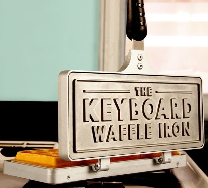 Messy_Desk_Designs_Keyboard_Waffle_Iron-1